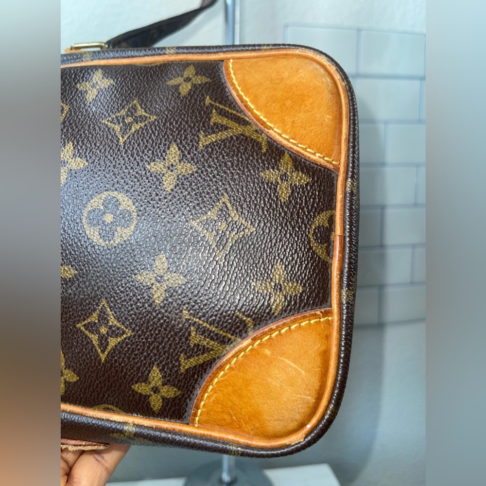 Authentic Louis Vuitton Monogram Danube Mini Leather Crossbody - Picture 3 of 12